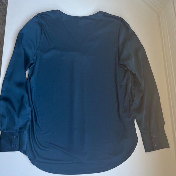 Ann Taylor NWT Blue V-Neck Blouse - Picture 4 of 4
